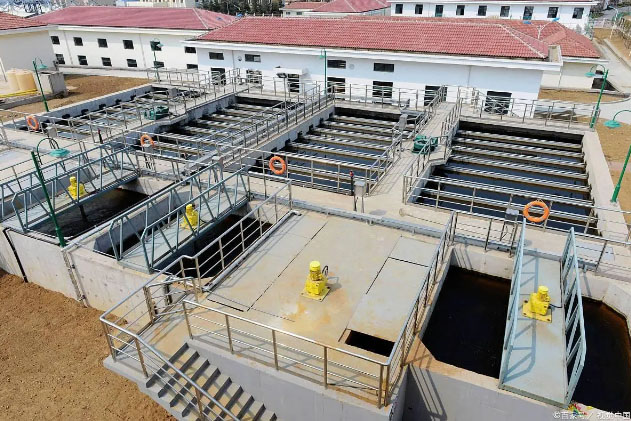 加强畜禽养殖厂废水处理，实现废水资源化利用